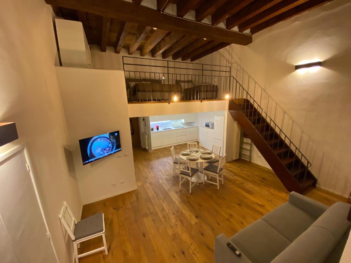 Signoria Flat 5* Centro Storico Apartment Florenz